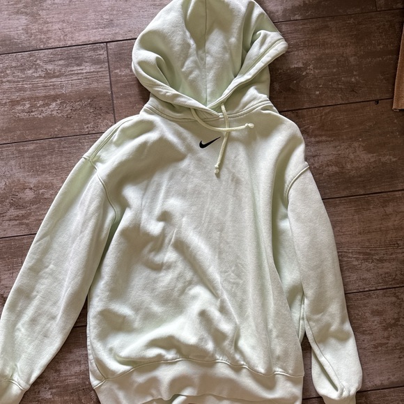 Nike Women’s Hoodie - Picture 1 of 3